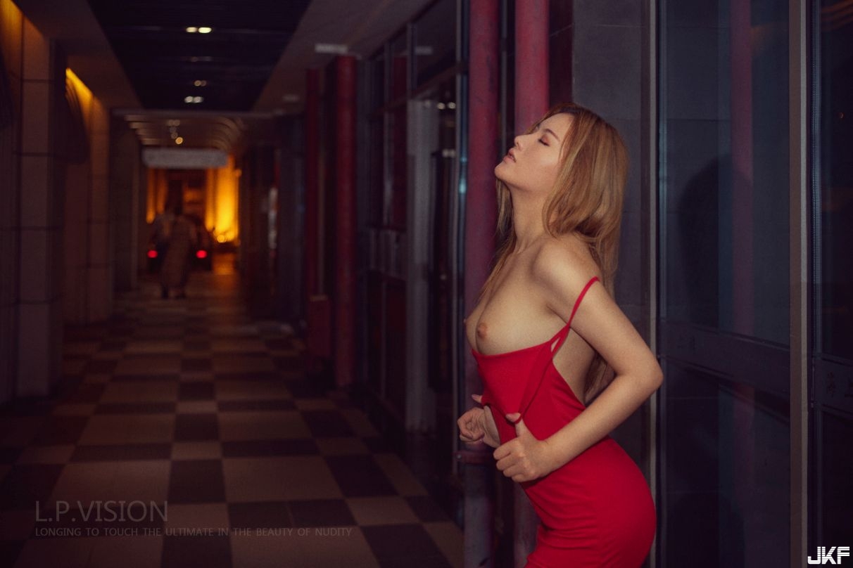 [摄影师L.P.VISION] 就是阿朱啊 Uncensored Travel Photoshot 旅拍 Vol.01(1)
